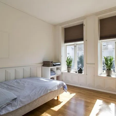 Large And Modern In Langesund With A Lovely Patio דירה
